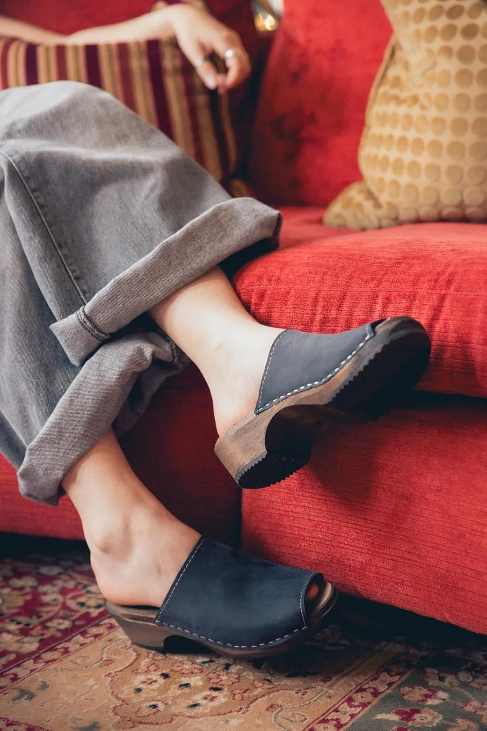 Berit Classic Clog Sandal with Open Toe for Women I Wooden Clog Mules Handcrafted in Sweden with Alder Wood Base and Genuine Oiled Nubuck Leather | Black