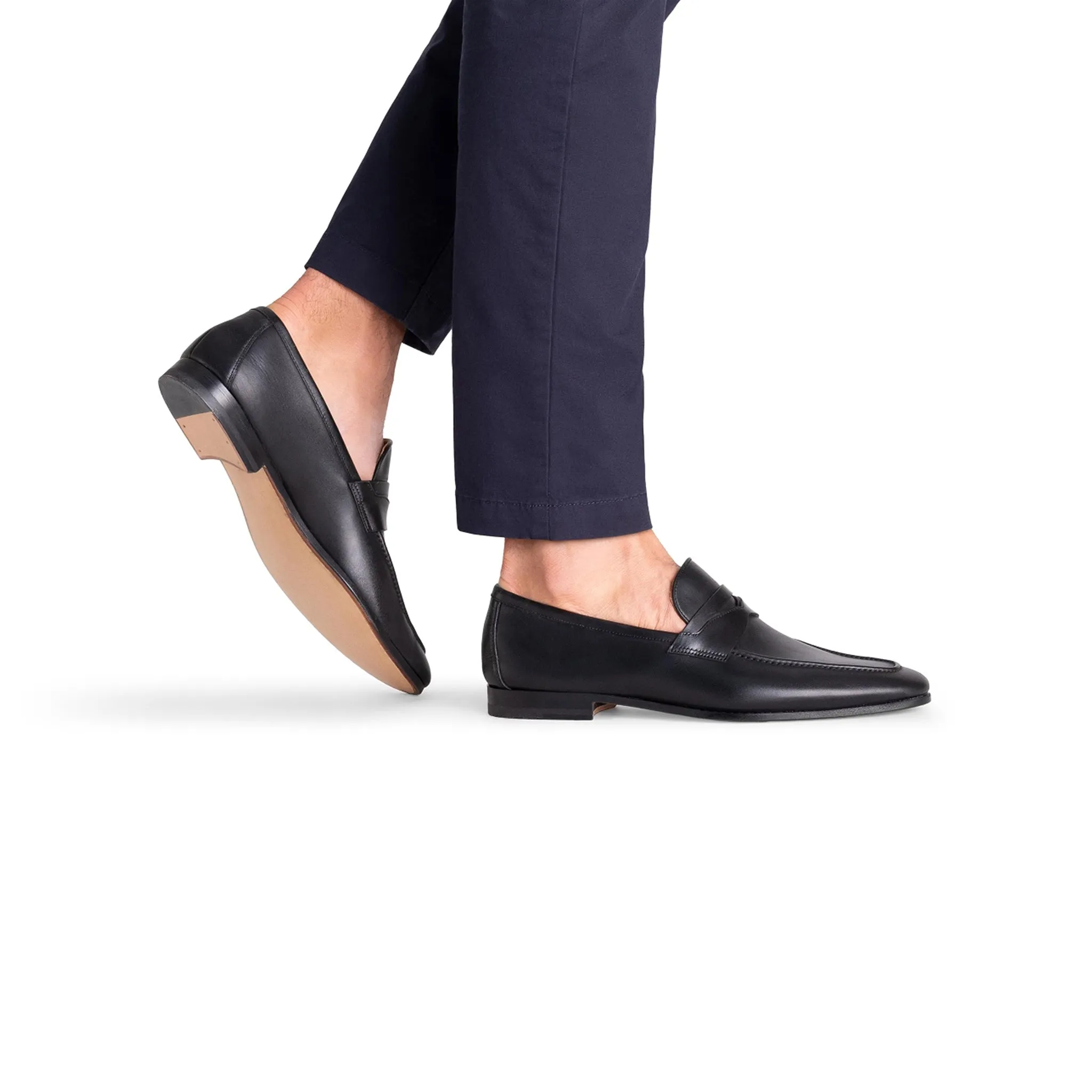 Black  Utilizes Classic Penny Loafer