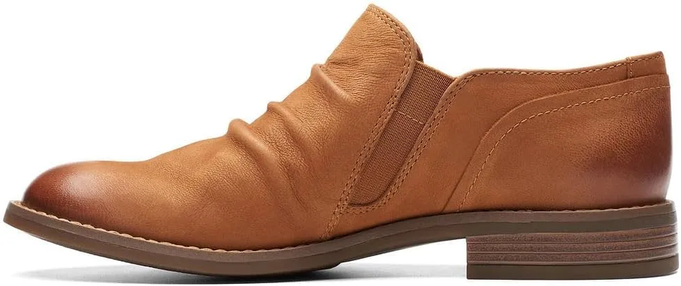 Clarks Women's Camzin Pace Oxford