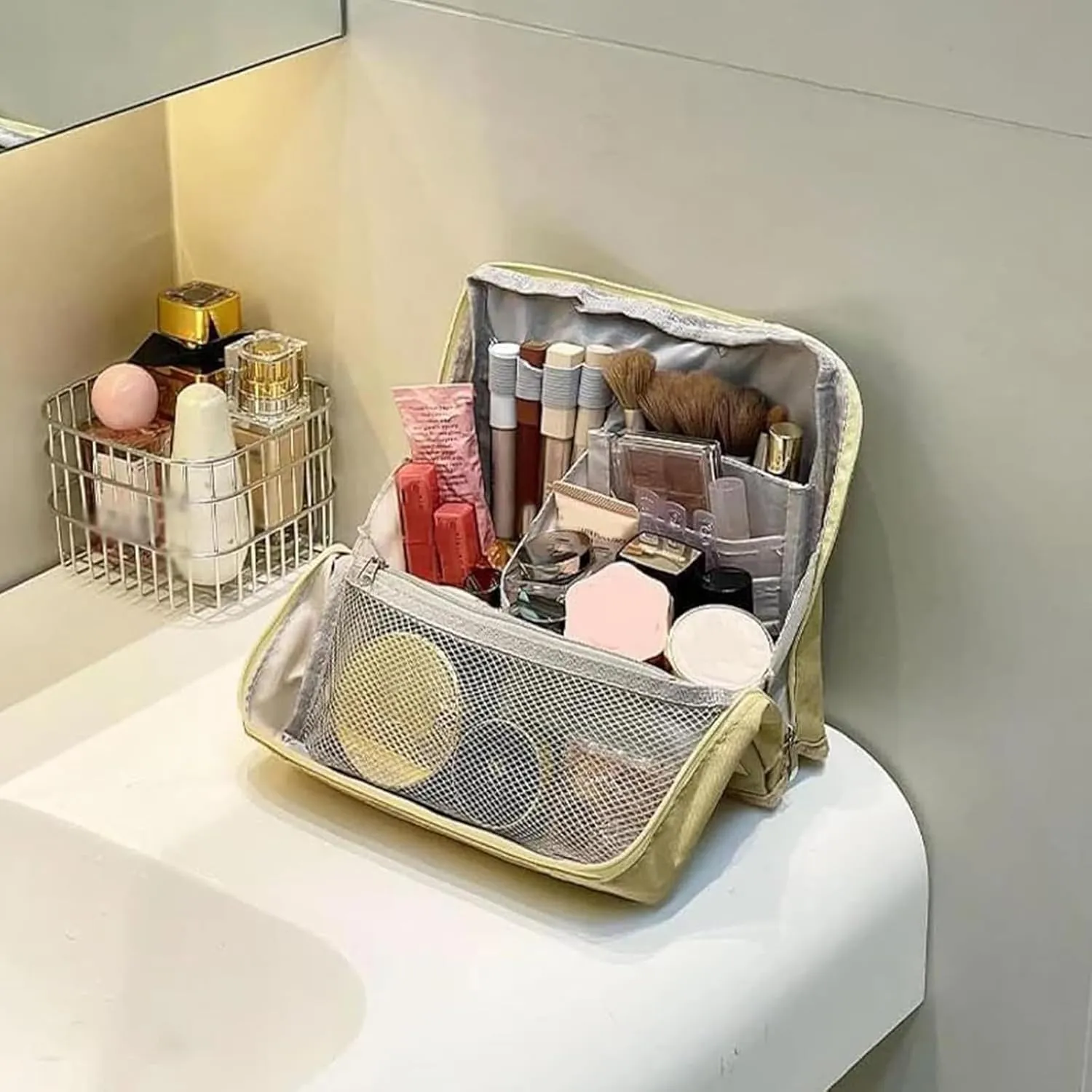 Doresty Makeup Bag, Multi-Purpose Large Capacity Oxford Cloth Standing Makeup Bag, Parallel Traveler Make-up Bags Fold Down, Toiletry Bags with Compartments for Traveling Women (D1)