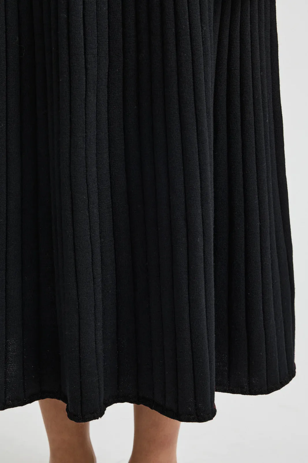 Fine Rib Dress: Black