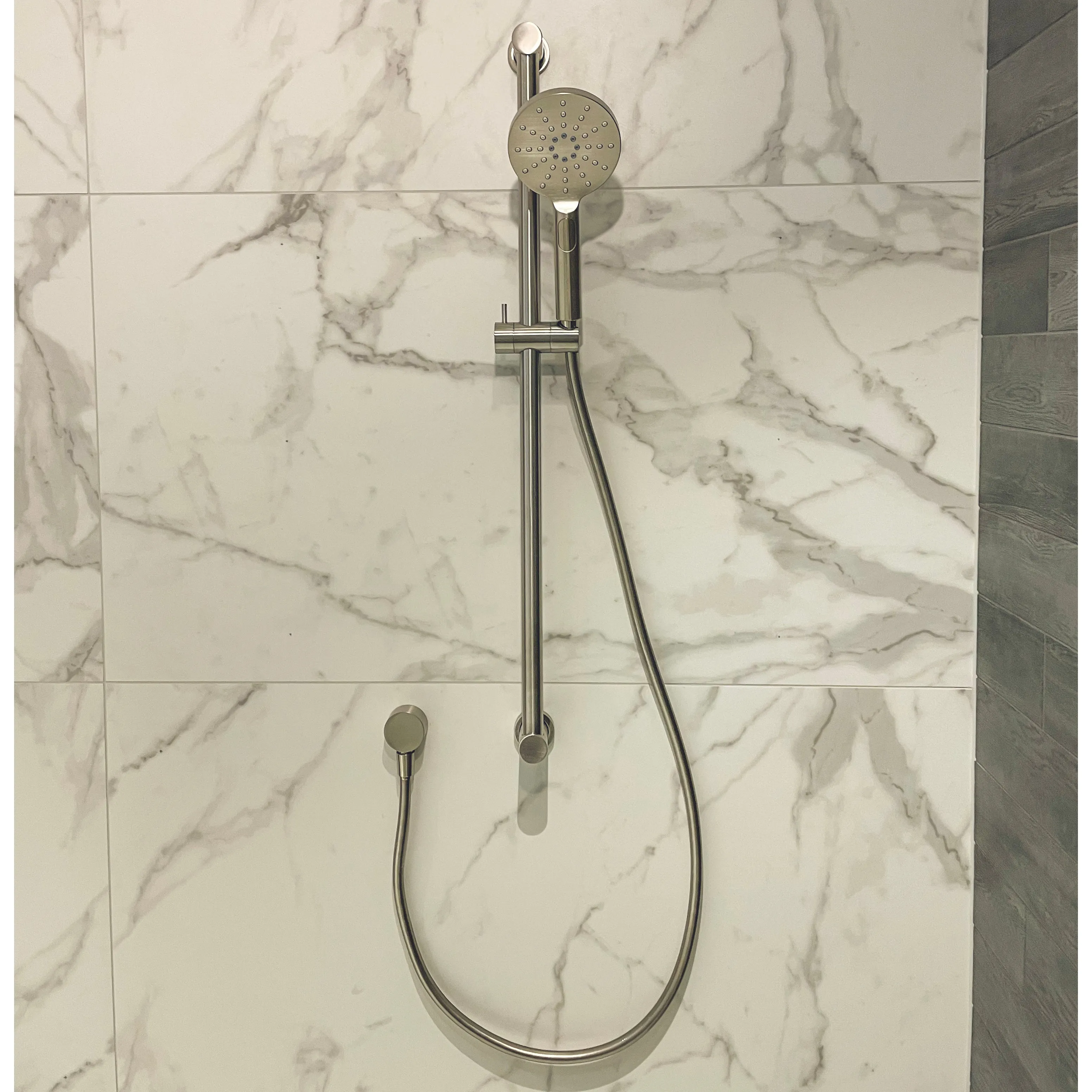 LAMONE ROUND SLIDE SHOWERS - 5 COLOURS