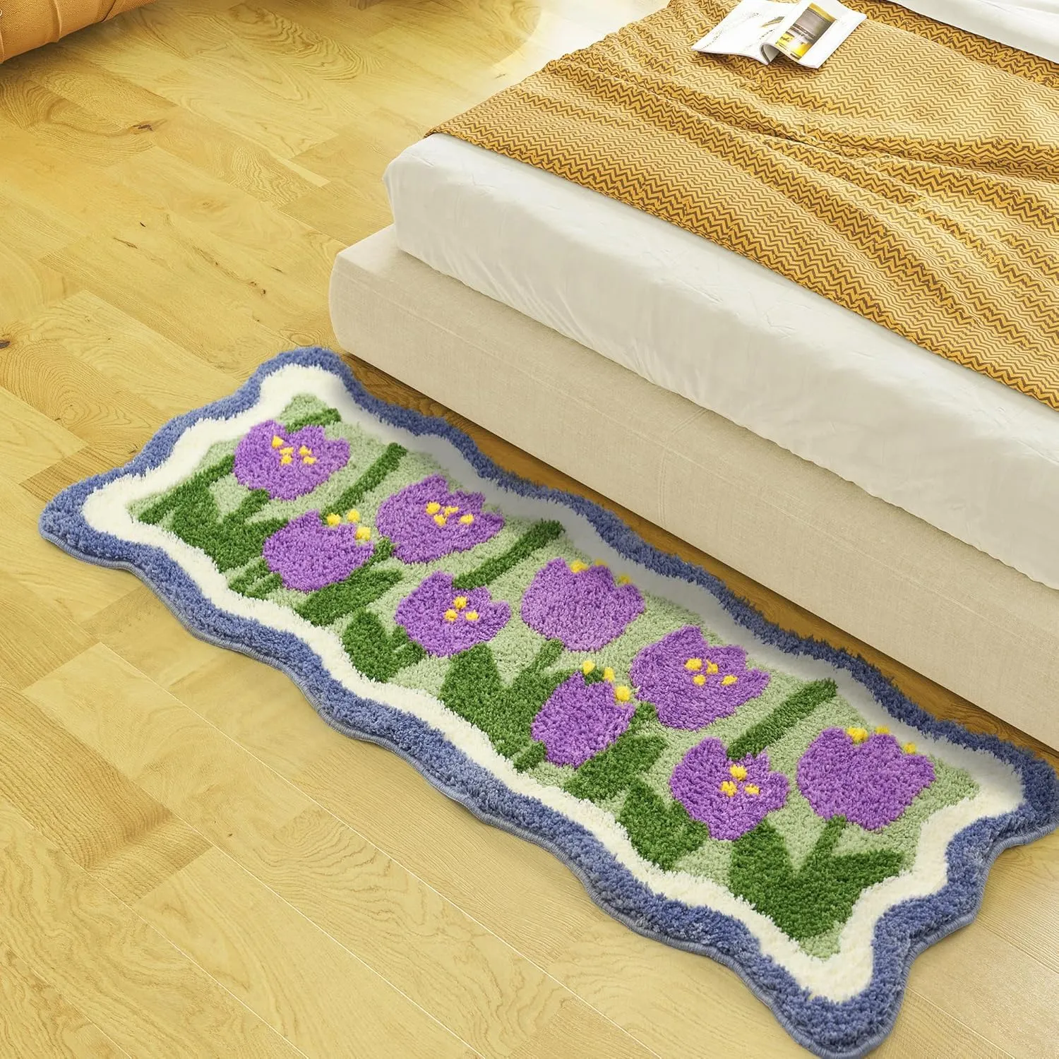 Long Bathroom Runner Rug,30’’X48’’Scalloped Purple Floral Washable Bath Mat， Absorbent Tufted Aesthetic Rugs for Bedroom,Living Room，Kitchen, Floor Mat,Decor