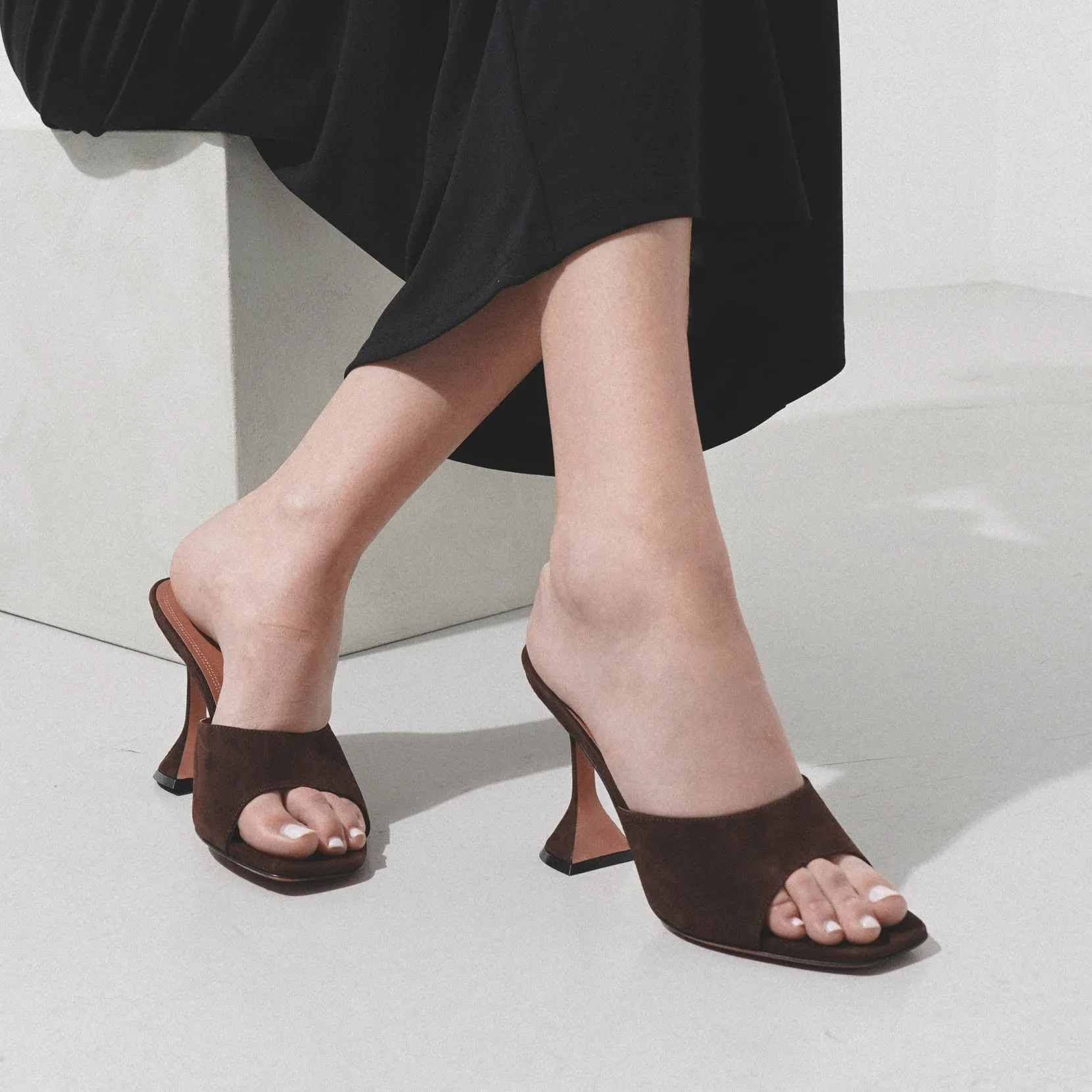Lupita 95 dark brown suede mules