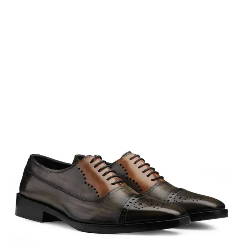 Medallion Captoe Leather Oxford Shoes