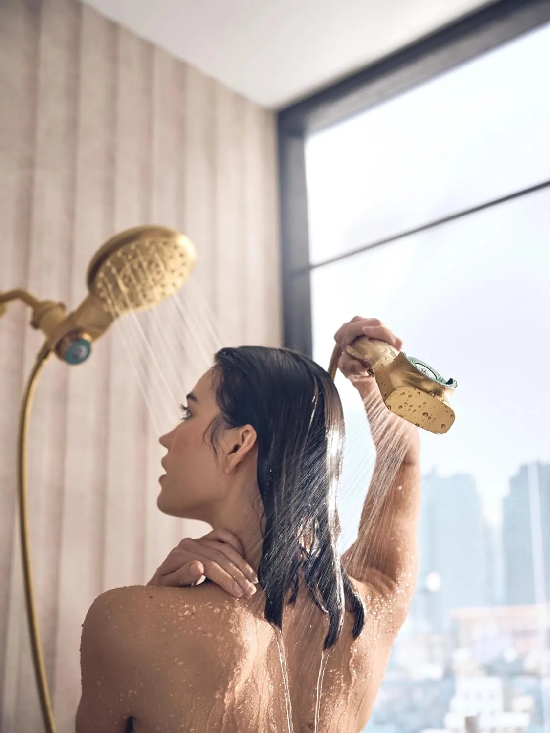 Moen 220C3BG Verso Eight-Function 7 Round Shower Spray Head with Handshower, 72-Inch Hose, Brushed Gold