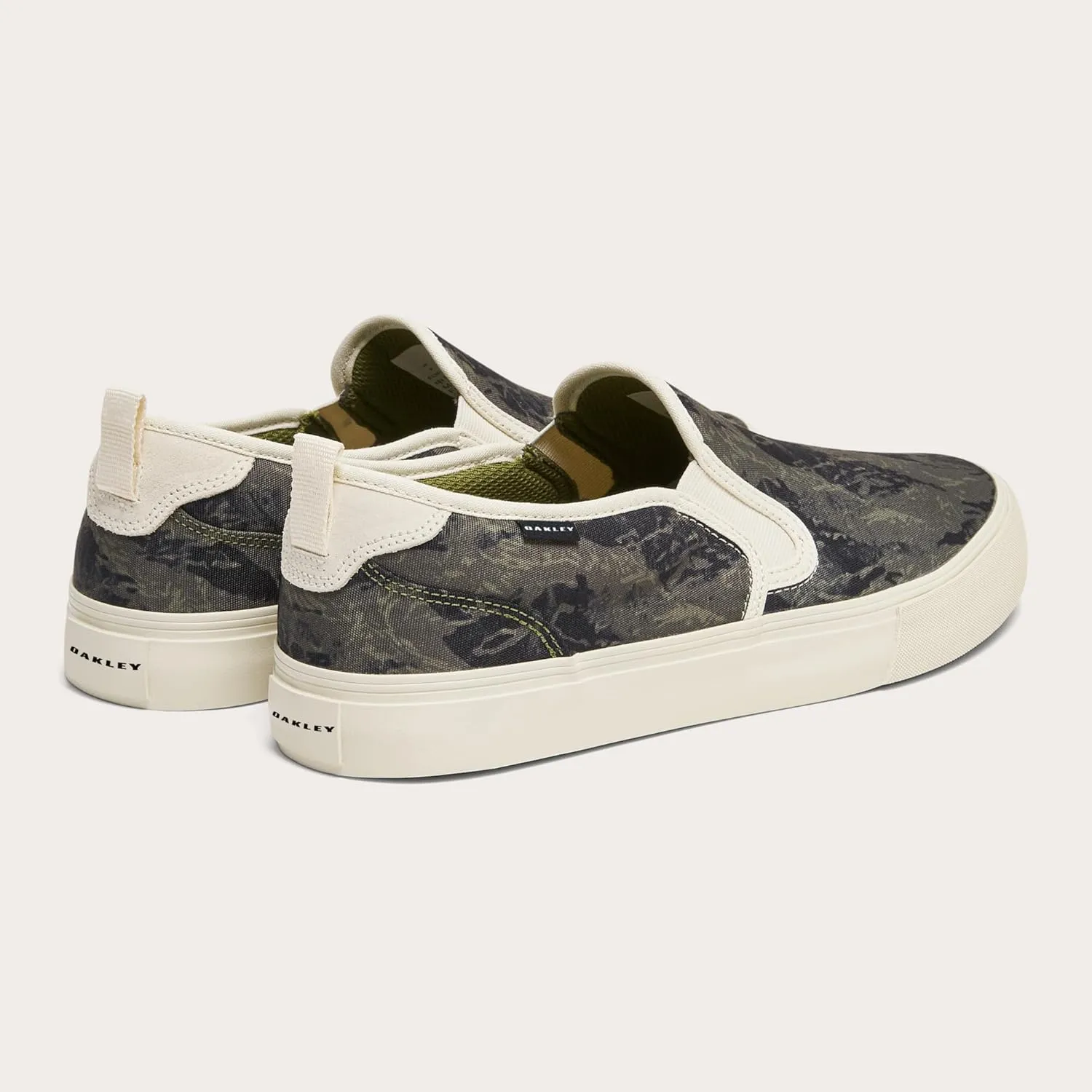 Oakley Men's Banks Slip-on Canvas Sneaker