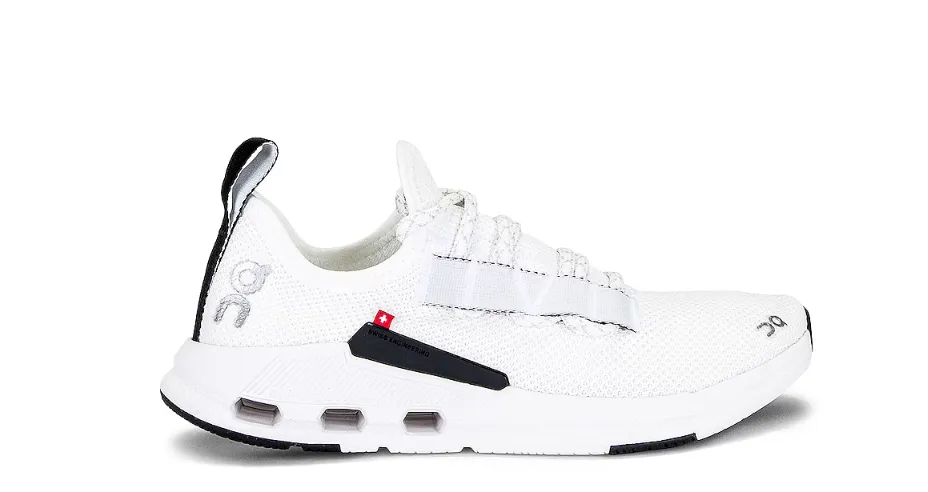 ON Cloudeasy Sneaker