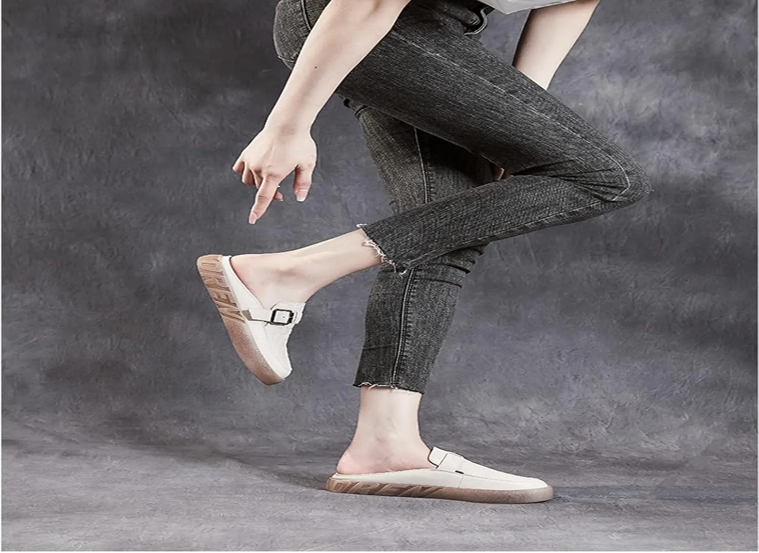 pearlzone Mules for Women Flats Backless Loafers Shoes Slip on Slippers ，Metal Decoration Leather Mules Casual Shoes