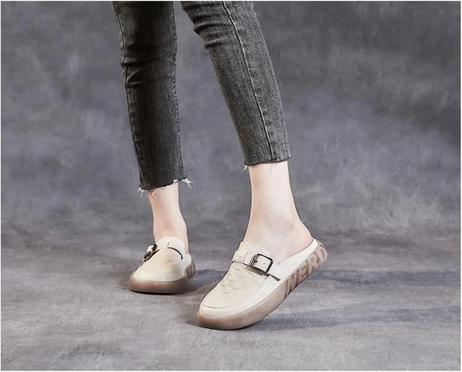 pearlzone Mules for Women Flats Backless Loafers Shoes Slip on Slippers ，Metal Decoration Leather Mules Casual Shoes
