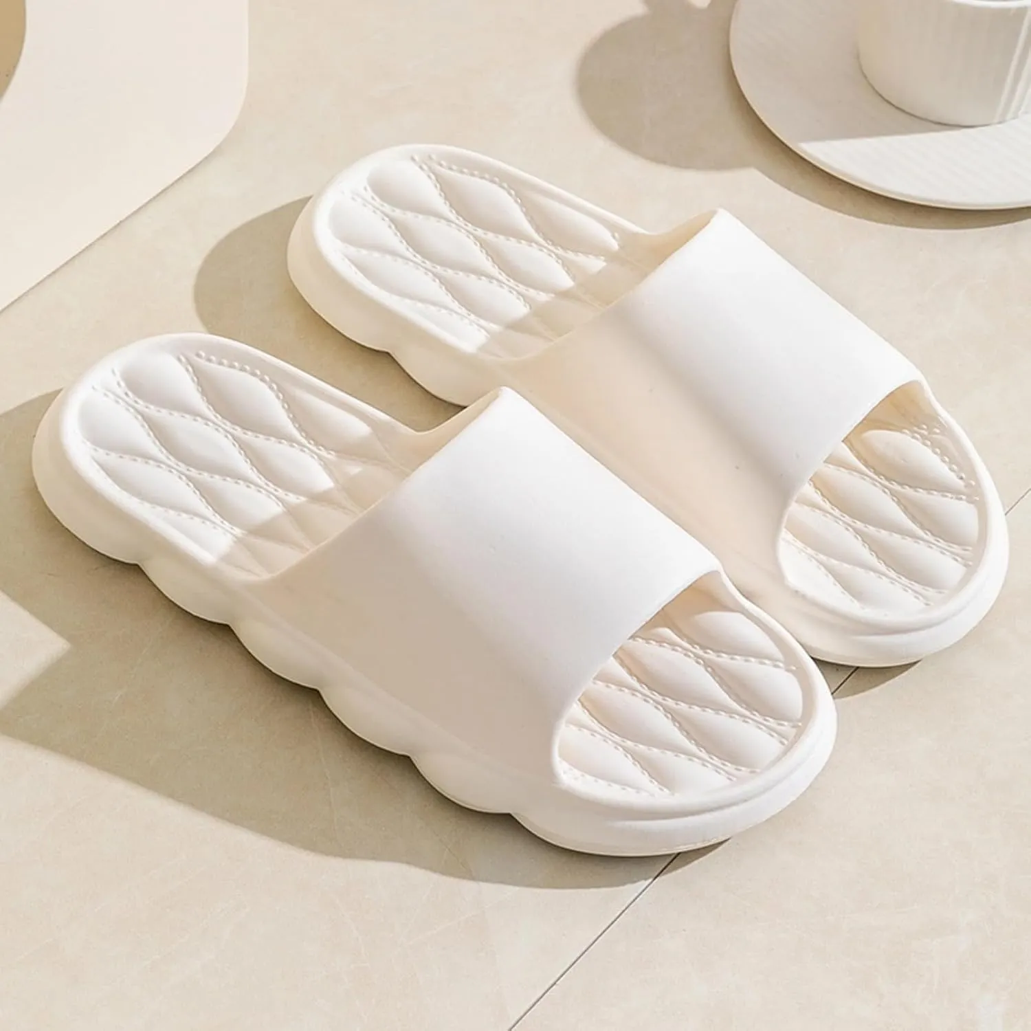 Shower Slippers for Women Men Indoor Cloud Slides Sandals Bathroom Shower Slippers Comfort Lightweight Soft Open Toe Slippers Summer Outdoor Shoes Beach Sandals Shoes Non Slip Cool Slippers