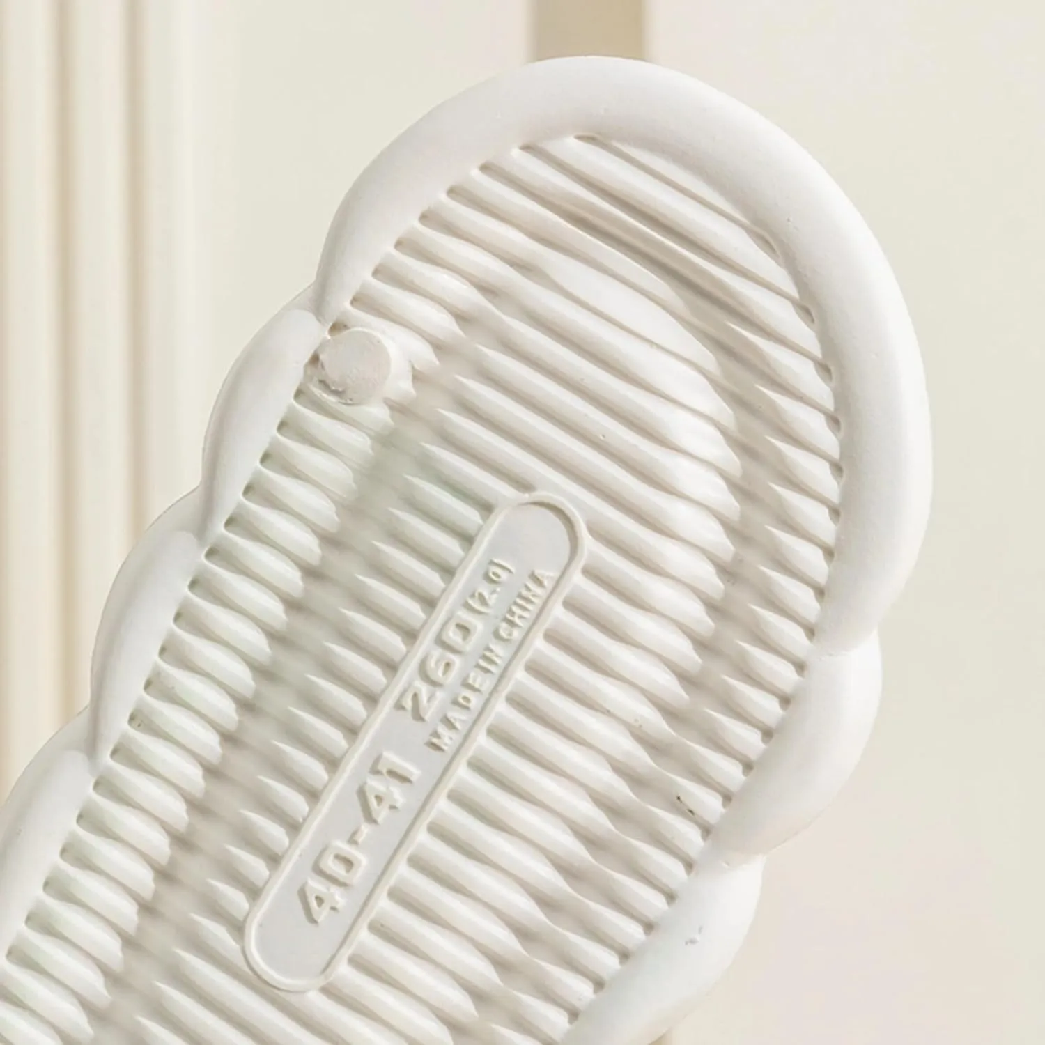 Shower Slippers for Women Men Indoor Cloud Slides Sandals Bathroom Shower Slippers Comfort Lightweight Soft Open Toe Slippers Summer Outdoor Shoes Beach Sandals Shoes Non Slip Cool Slippers