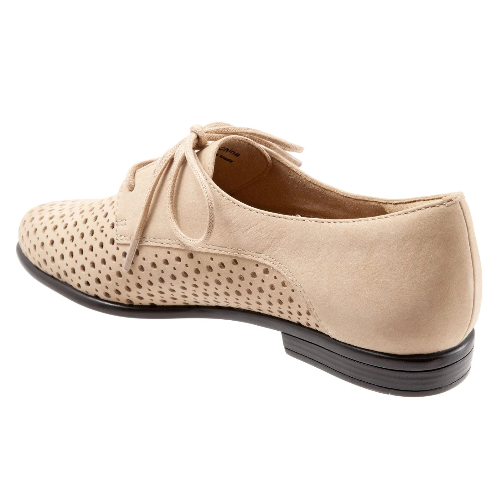 Trotters Lizzie Perf T1910-277 Womens Beige Narrow Loafer Flats Shoes