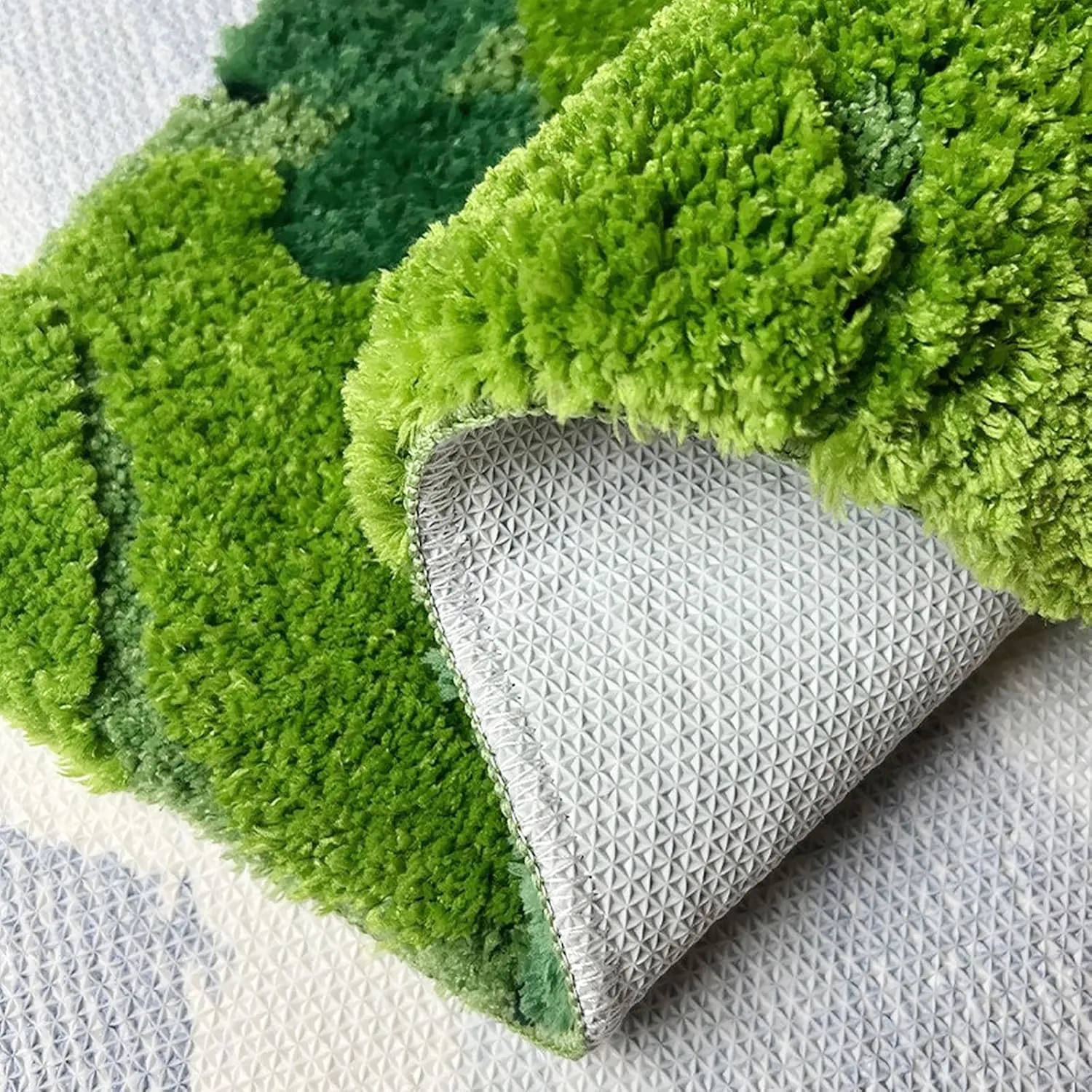 UKELER Cute Moss Bathroom Rugs Shaggy Washable Green Moss Bath Mat for Bathroom Non Slip Absorbent Bath Rugs for Shower, Tub, Sink, Toilet, Entry Way, 31''×20''