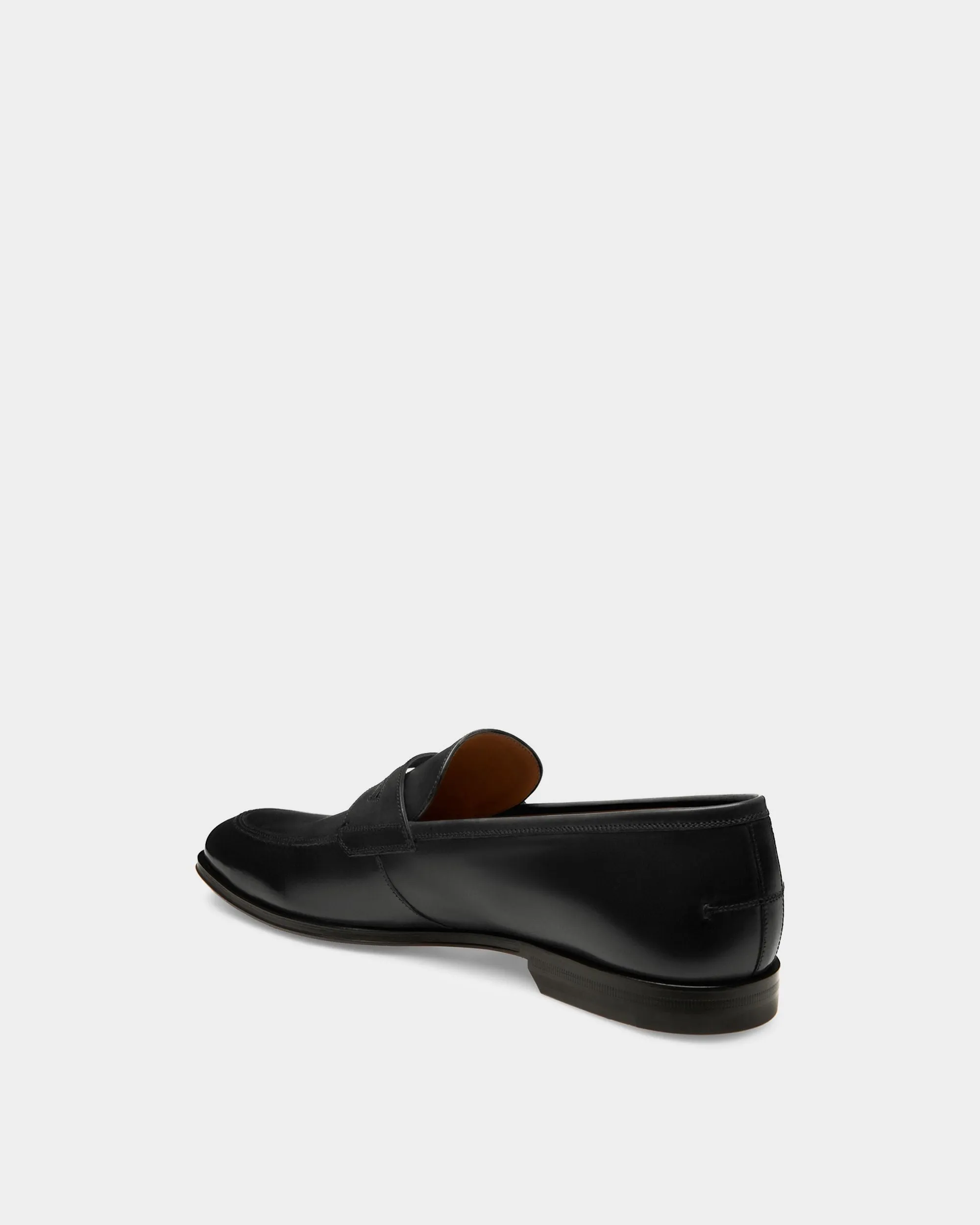 Webb Men's Calf Leather Penny Loafer In Black